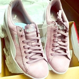 Brand New Pumas w/tags